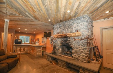 Trophy hunting ranch with a beautiful lodge located in Wenaha 56 - photo 14
