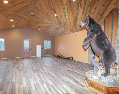 Trophy hunting ranch with a beautiful lodge located in Wenaha 56 - photo 24