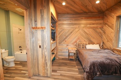 Trophy hunting ranch with a beautiful lodge located in Wenaha 56 - photo 29