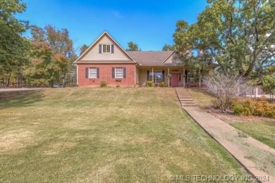 Fort Gibson Lake Home For Sale in Wagoner Oklahoma