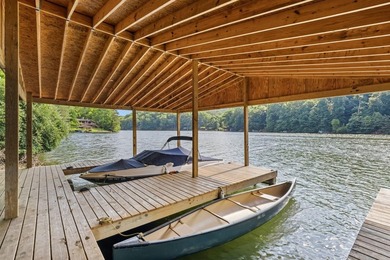 Welcome to a LAKEFRONT home in the desirable Hideaway Hills! - photo 2