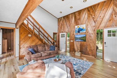 Welcome to a LAKEFRONT home in the desirable Hideaway Hills! - photo 10