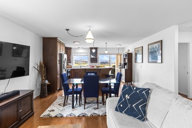 Welcome to this inviting half-duplex in a beautiful neighborhood - photo 13
