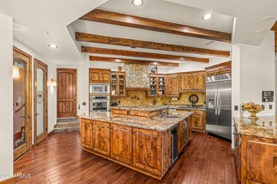 3460 S Del Aire CT, Flagstaff, AZ 86005. Luxury estate tucked - photo 14