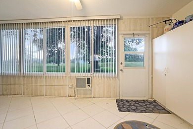 Move right into this beautifully updated first-floor condominium - photo 20