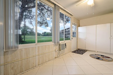Move right into this beautifully updated first-floor condominium - photo 21