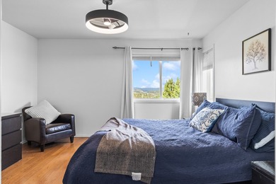 Welcome to this inviting half-duplex in a beautiful neighborhood - photo 22
