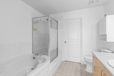 Welcome to this inviting half-duplex in a beautiful neighborhood - photo 25