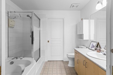 Welcome to this inviting half-duplex in a beautiful neighborhood - photo 27