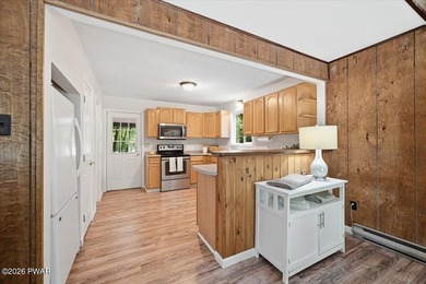 Beautifully maintained, thoughtfully updated, and truly move-in - photo 28