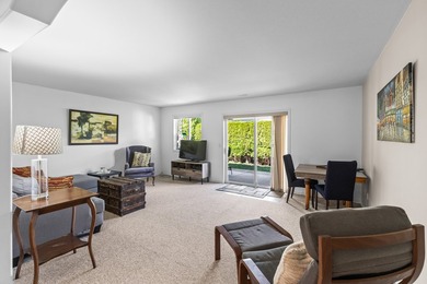 Welcome to this inviting half-duplex in a beautiful neighborhood - photo 37