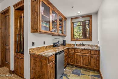 3460 S Del Aire CT, Flagstaff, AZ 86005. Luxury estate tucked - photo 45