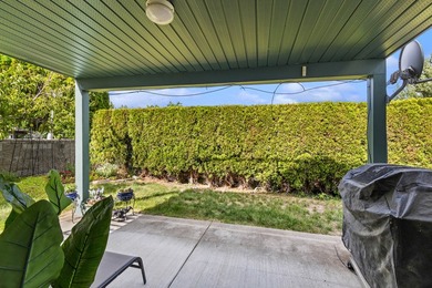 Welcome to this inviting half-duplex in a beautiful neighborhood - photo 50