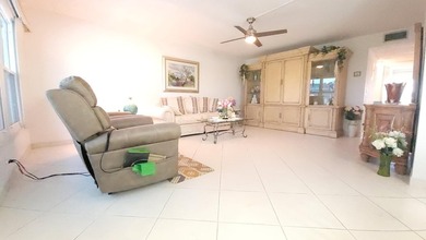 Welcome to the paradise of South Florida, resort-style social - photo 3