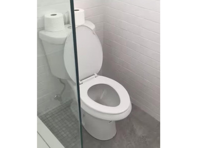 Fully operational, income-producing property with four active - photo 7