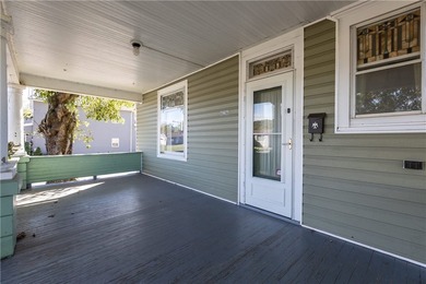 Discover the timeless charm of this beautiful country home - photo 3