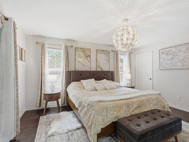 Stunning, move-in-ready 3-bedroom, 2-bath home in Lake Worth - photo 12