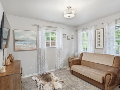 Stunning, move-in-ready 3-bedroom, 2-bath home in Lake Worth - photo 14
