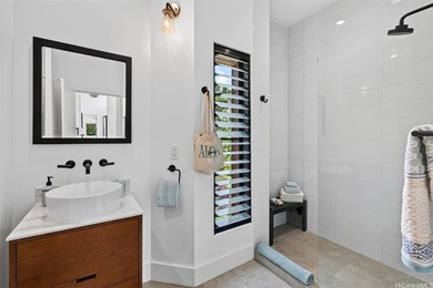 Beyond a private gated entrance, this exceptional contemporary - photo 18