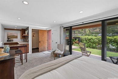 Beyond a private gated entrance, this exceptional contemporary - photo 21