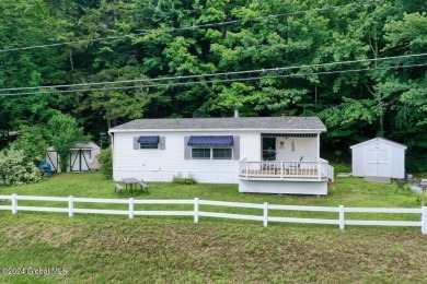 Great Sacandaga Lake Home Sale Pending in Edinburg New York