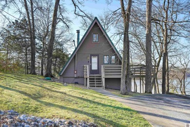 Lake Barkley waterfront  A-frame  with private 2 slip covered - Lake Home For Sale in Cadiz, Kentucky