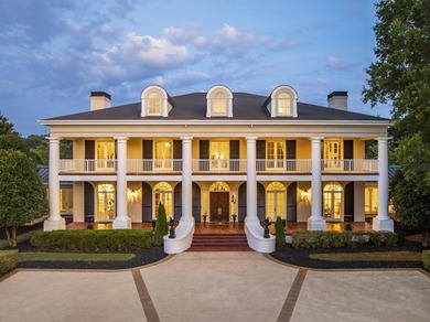 The Grandeur of the Southern Plantation. Nestled upon 4.5 level - photo 3