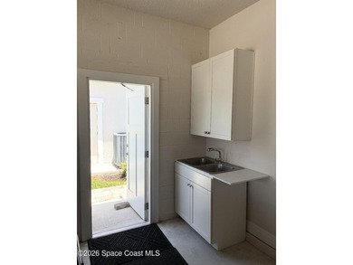 Beautifully maintained 2024 waterfront home in desirable Pangea - photo 33
