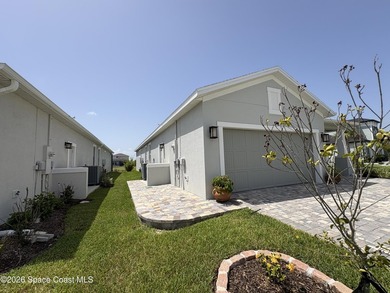 Beautifully maintained 2024 waterfront home in desirable Pangea - photo 36