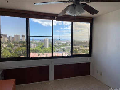 Experience convenient city living at 2040 Nuuanu. This move-in - photo 3