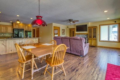 Experience the best of all-sports lake living with this - photo 5