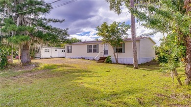 Caloosahatchee River Home For Sale in Fort Myers Florida