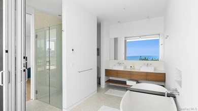 We are proud to introduce Crest House, one of Cherry Grove's - photo 9
