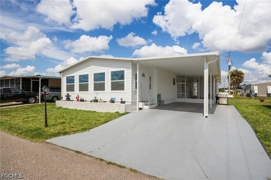 Welcome to your slice of paradise in this highly sought-after - photo 3