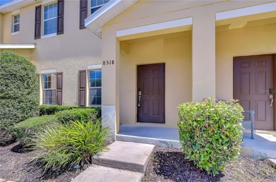 Under contract-accepting backup offers. Welcome to this - photo 3