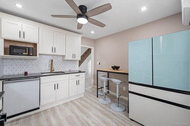 Welcome to this beautifully renovated, move-in-ready 2-family - photo 9