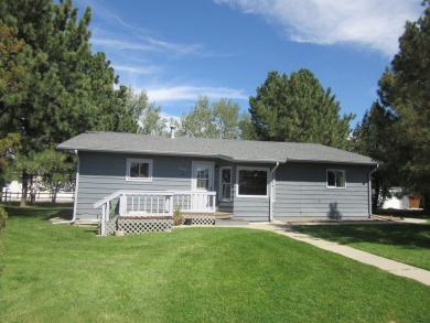 Beck lake Home For Sale in Cody Wyoming