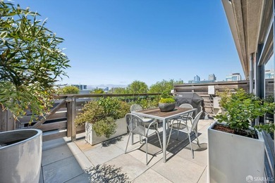 Residence 411 at One South Park offers the ideal blend of - photo 3