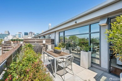 Residence 411 at One South Park offers the ideal blend of - photo 4