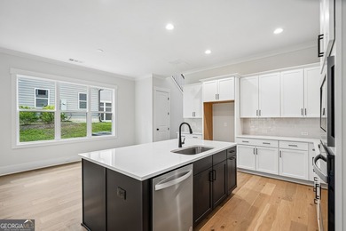 The Manor plan built by Peachtree Residential. Quick Move-in! - photo 9
