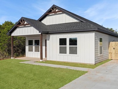 Lake Granbury Home For Sale in Granbury Texas