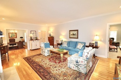 Beautifully maintained patio home located in the gated golf - photo 6