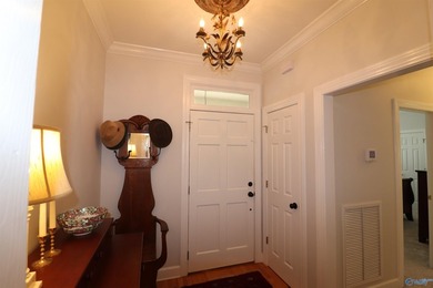 Beautifully maintained patio home located in the gated golf - photo 7
