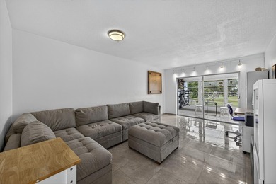 Beautiful views in Pompano Beach Private Golf Community Condo 1 - photo 10