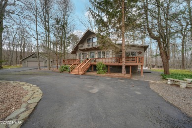 Tanglwood Lakes Beauty - perfectly remodeled  and an incredible - Lake Home Sale Pending in Greentown, Pennsylvania