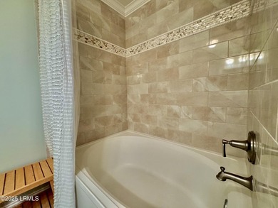 Beautiful Penthouse Villa, fully furnished and Just Painted! - photo 19