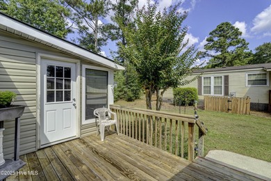 Back on the market, at no fault of seller. Set on a quiet - photo 31