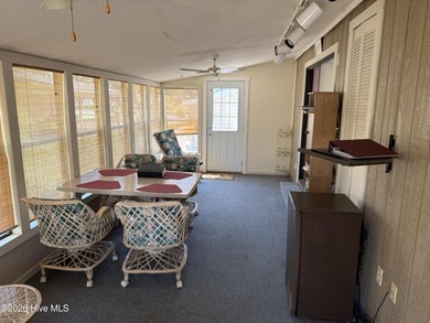 Back on the market, at no fault of seller. Set on a quiet - photo 36
