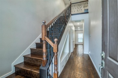 Lake Townhome/Townhouse For Sale in Rowlett, Texas