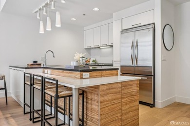 BLU 2 bedroom unit with a HUGE approx. 400 square foot private - photo 12